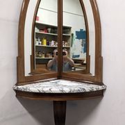 Console d'angle et son miroir Art déco en noyer, France vers 1920
