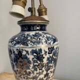 Chinese porcelain table lamp