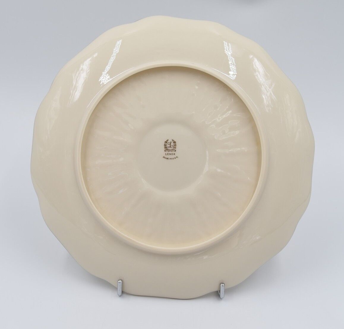 Vintage porcelain dish Lenox USA aperitif or entremets leaves in slight relief