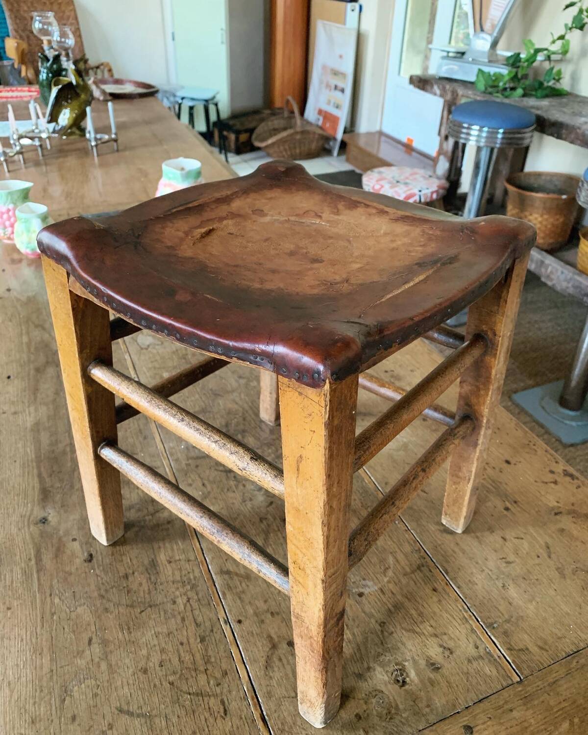Shoemaker stool
