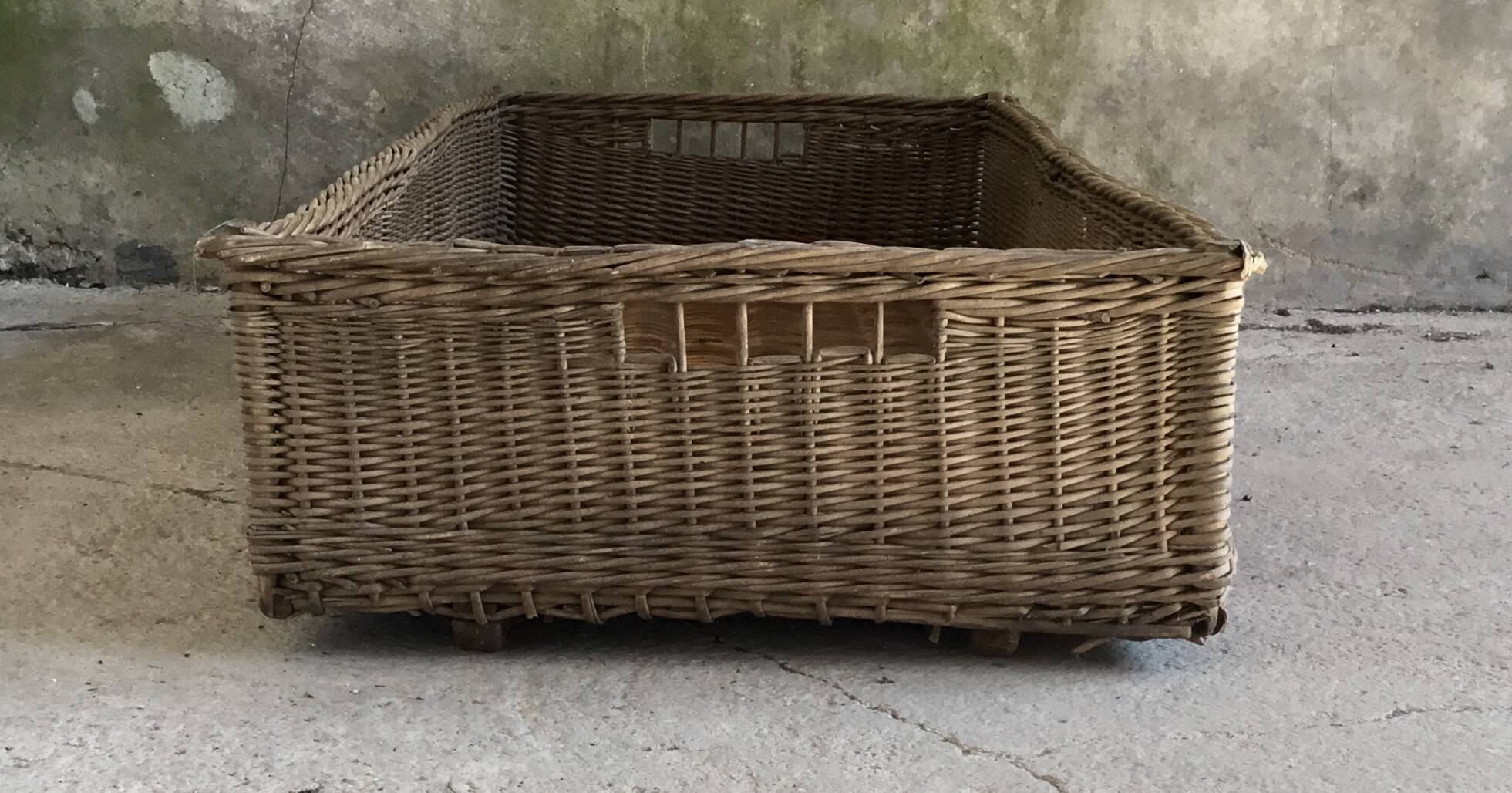 Large wicker basket or rectangular box - vintage 1960s
