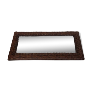 miroir de forme rectangulaire