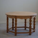 Round modern Danish brutalist coffee table/sofa in solid oak, 1960s.