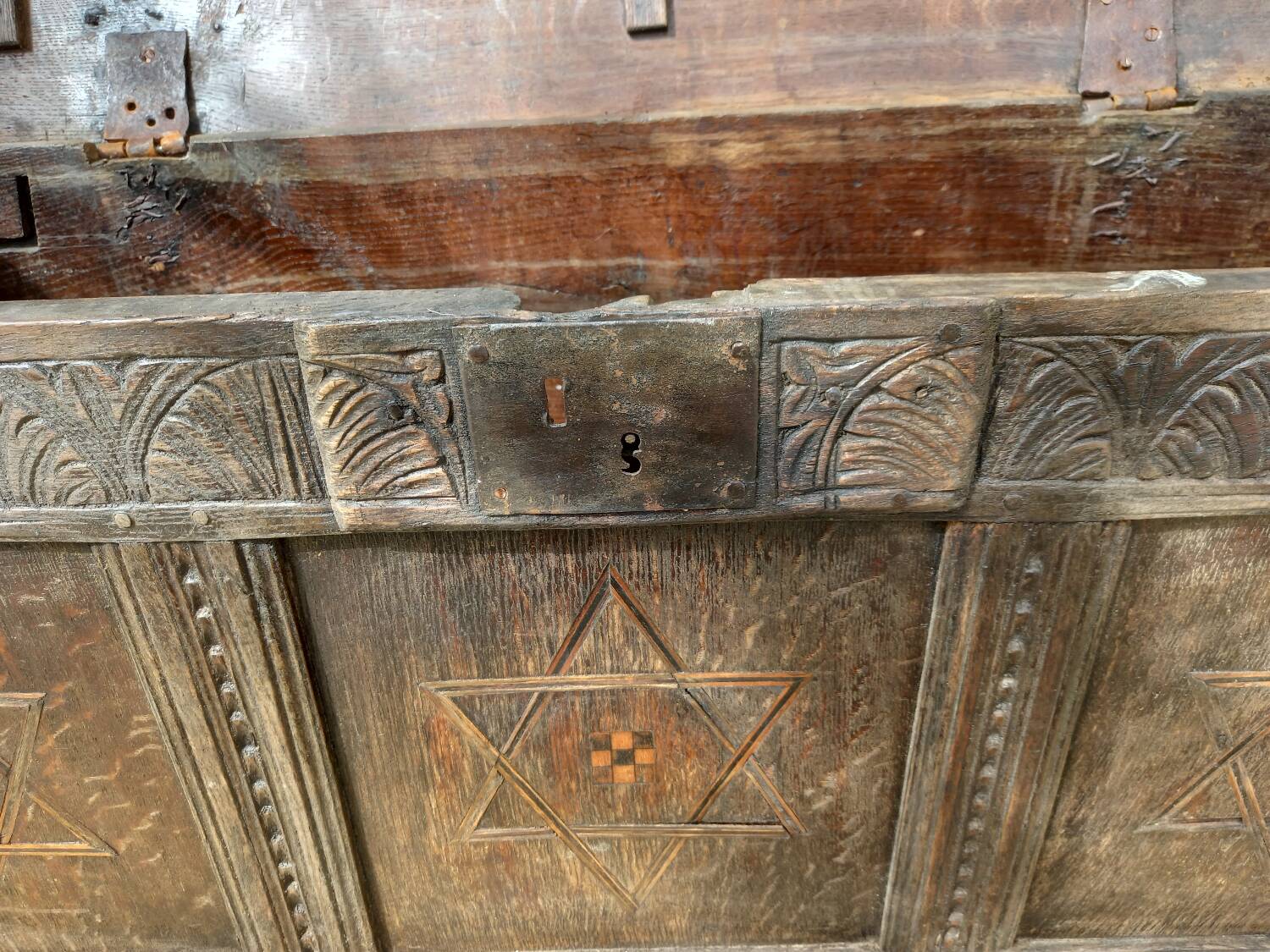 Large 17th century oak chest