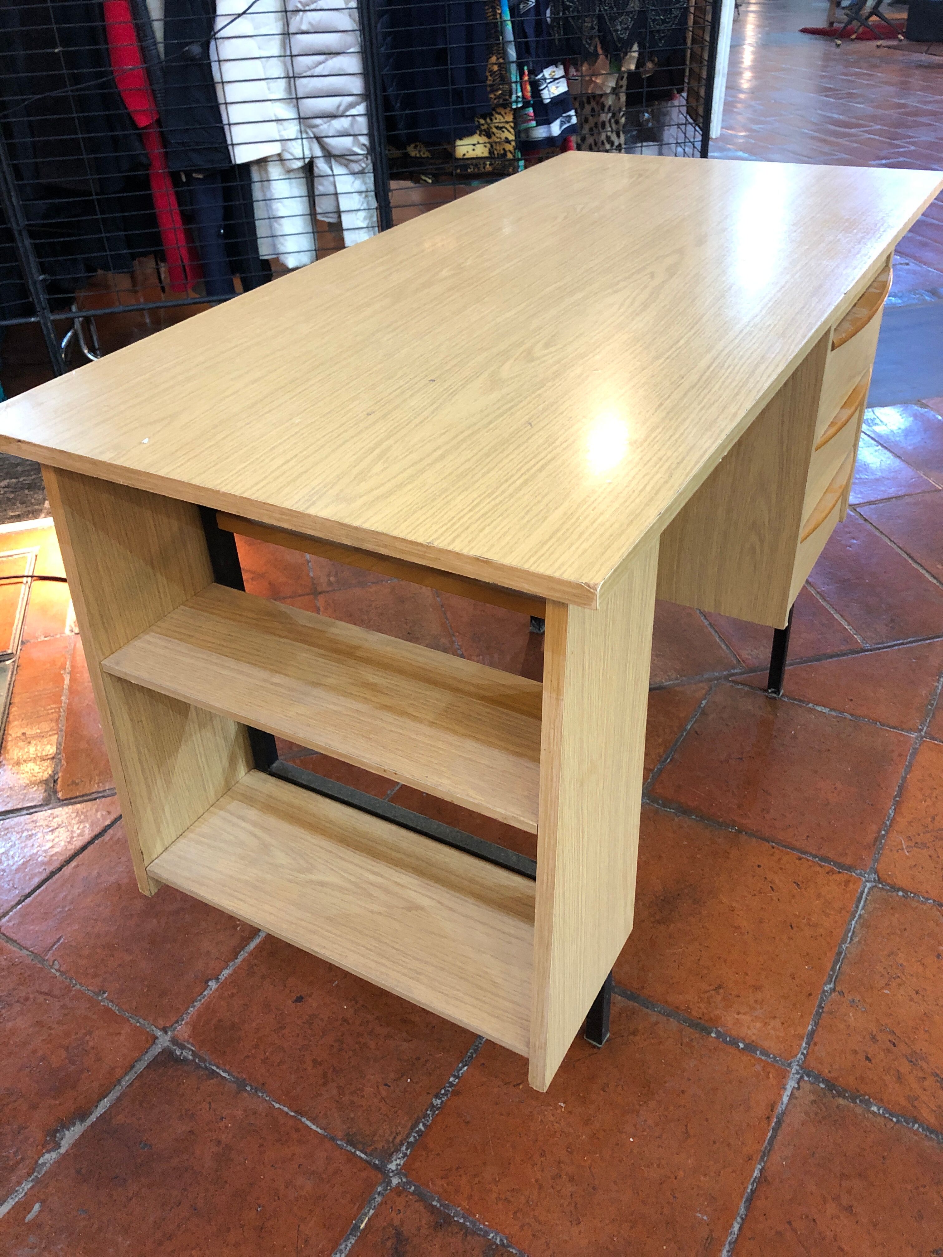 Bureau vintage