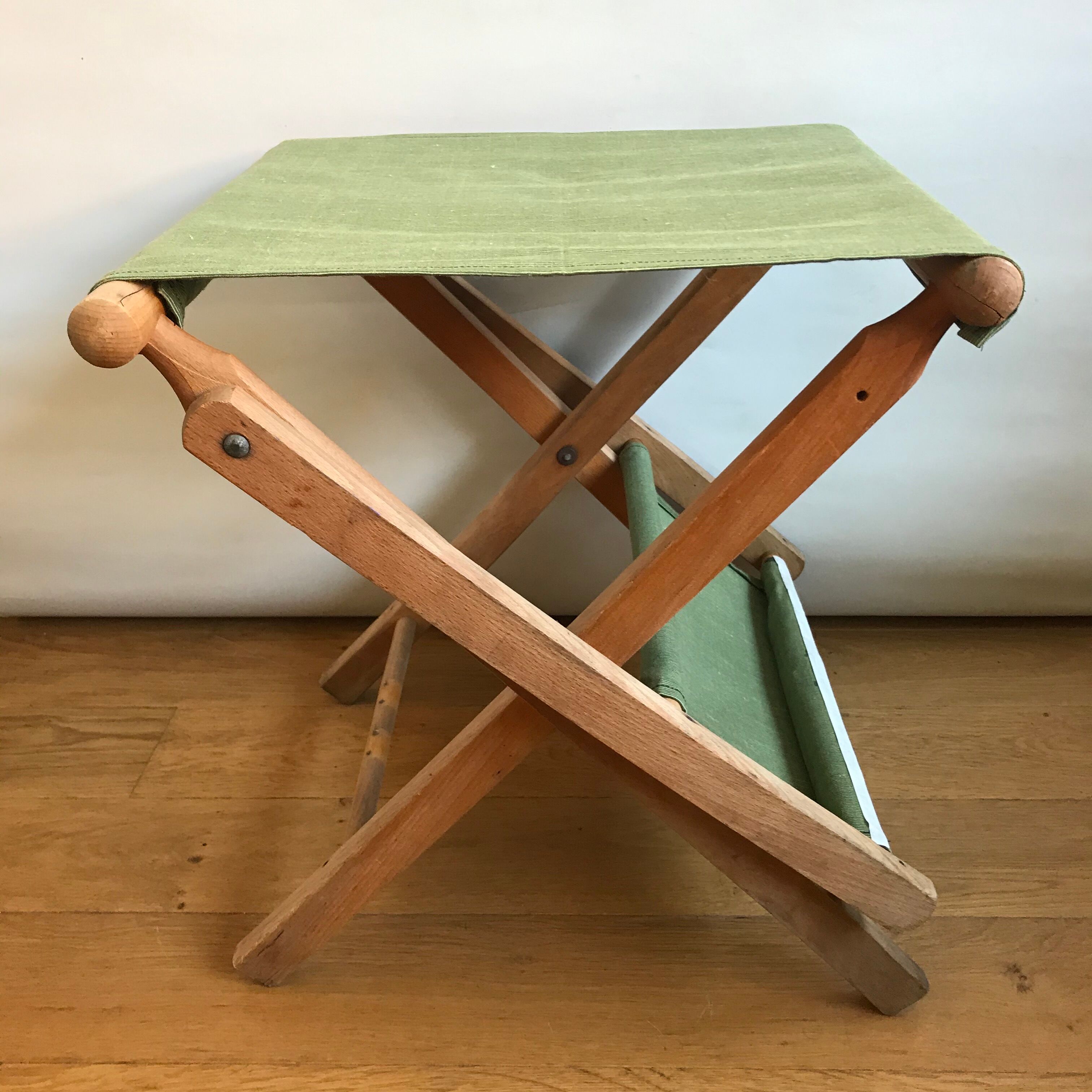 Folding chair