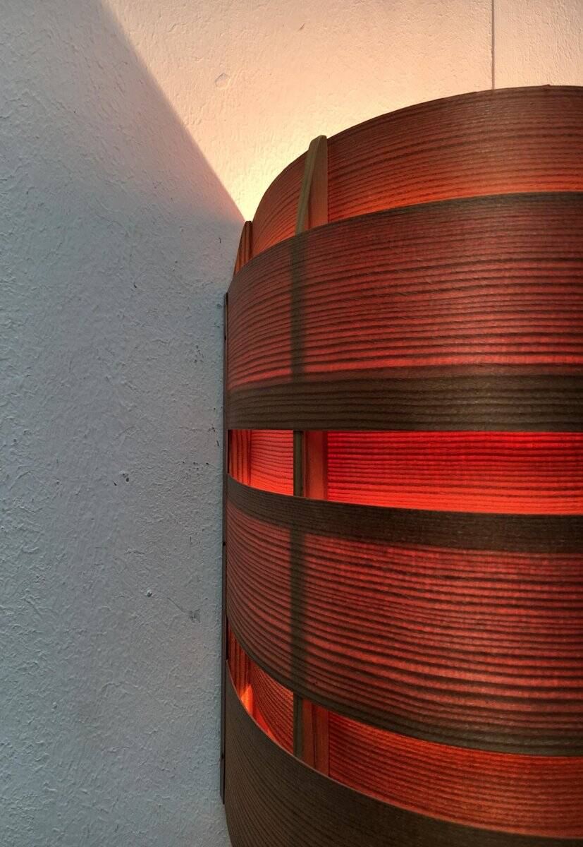 Edda V155 wall lamp in teak from the mid-century by Hans-Agne Jakobsson for Ellysett AB, 1950s.