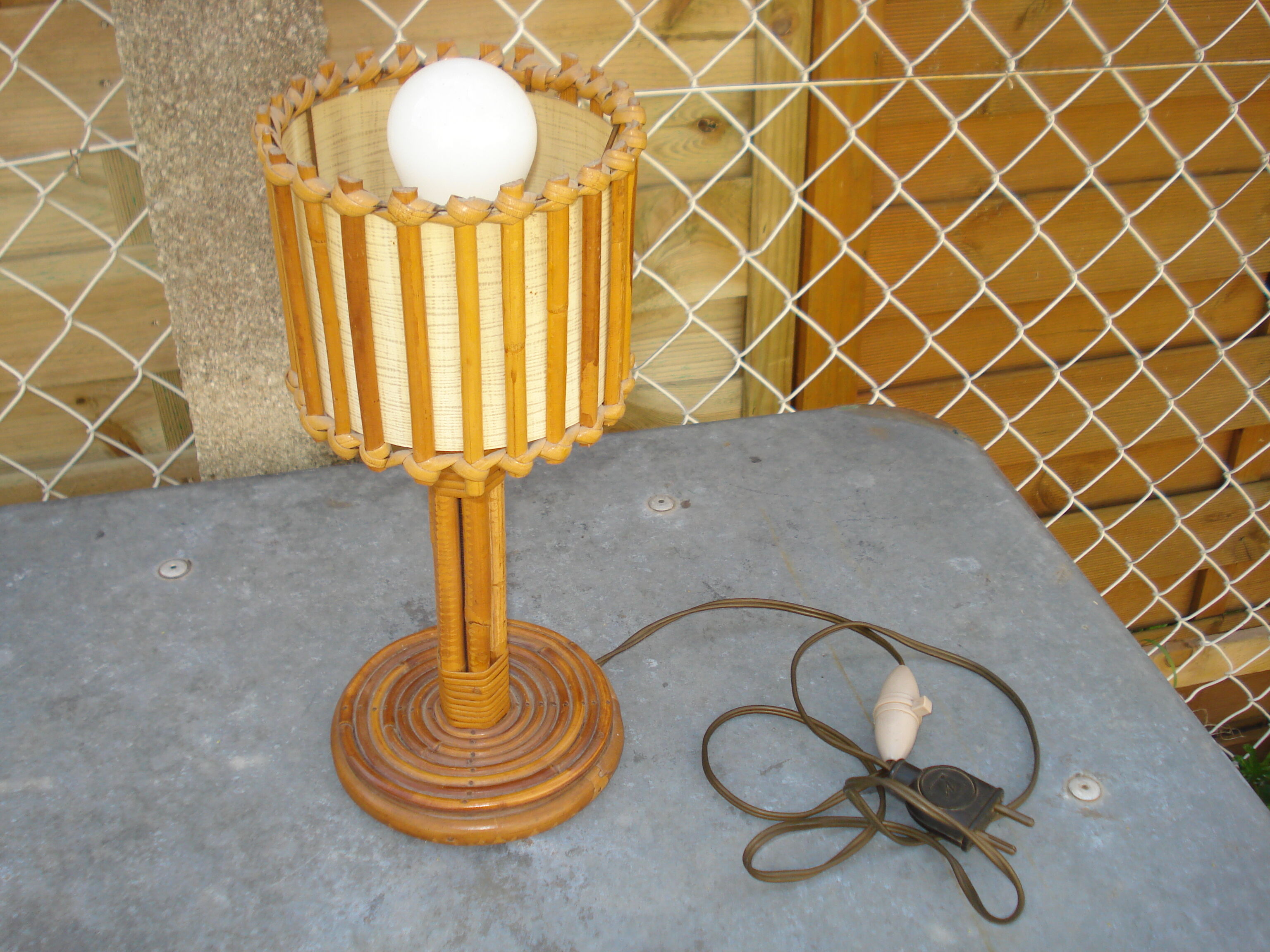 60s bamboo rattan lamp