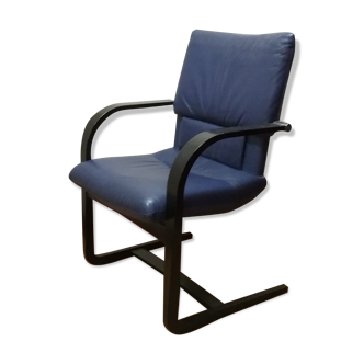 Armchair designer Mario Bellini