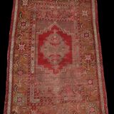 Carpet Kiz Bergama Ancient, Anatolia,105 cm x 162 cm, Wool on Wool, Late 19th, Early 20th