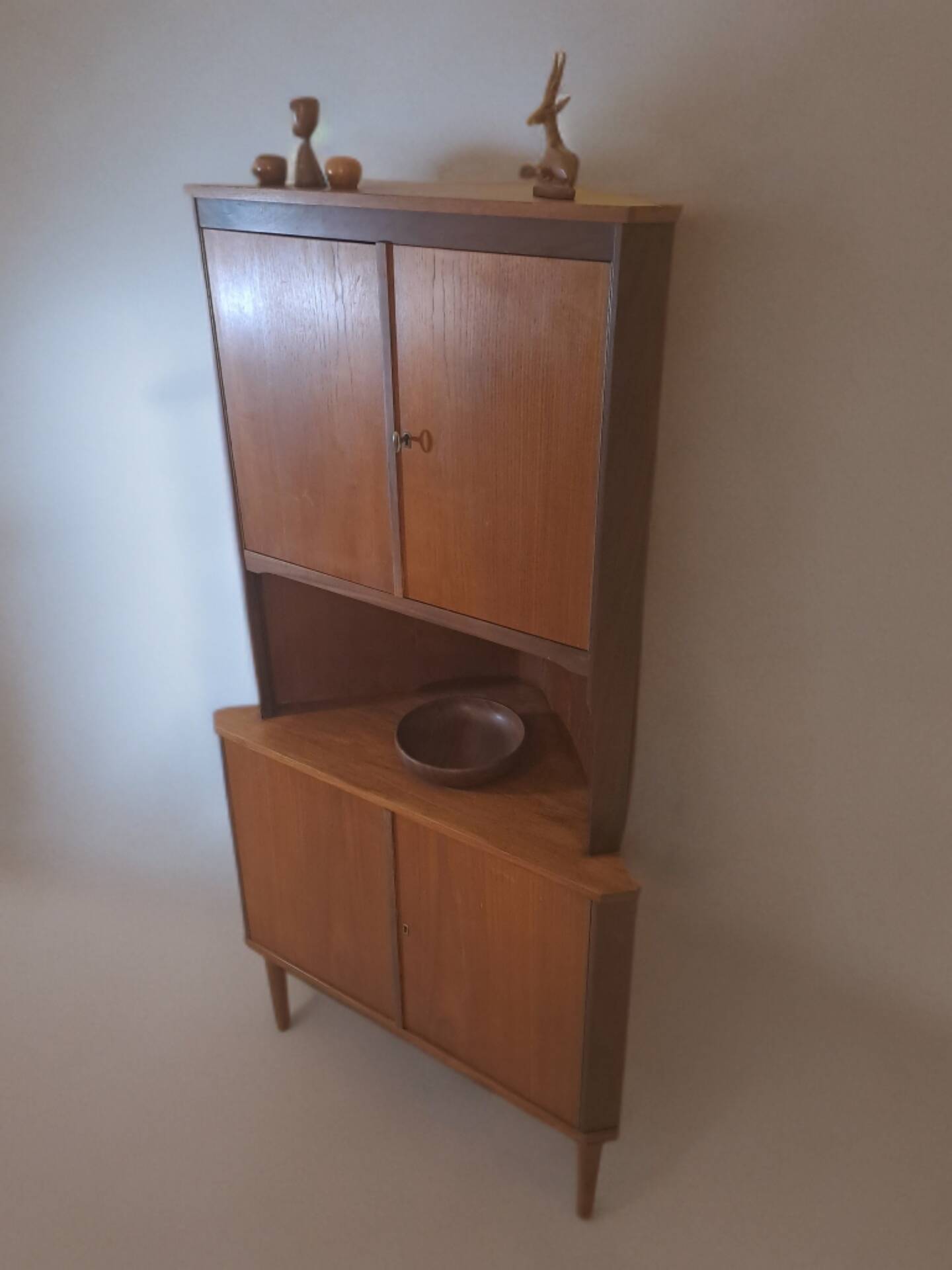 Meuble d'angle en teck,  Vintage Scandinave 1960s
