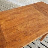 Dining table extendable