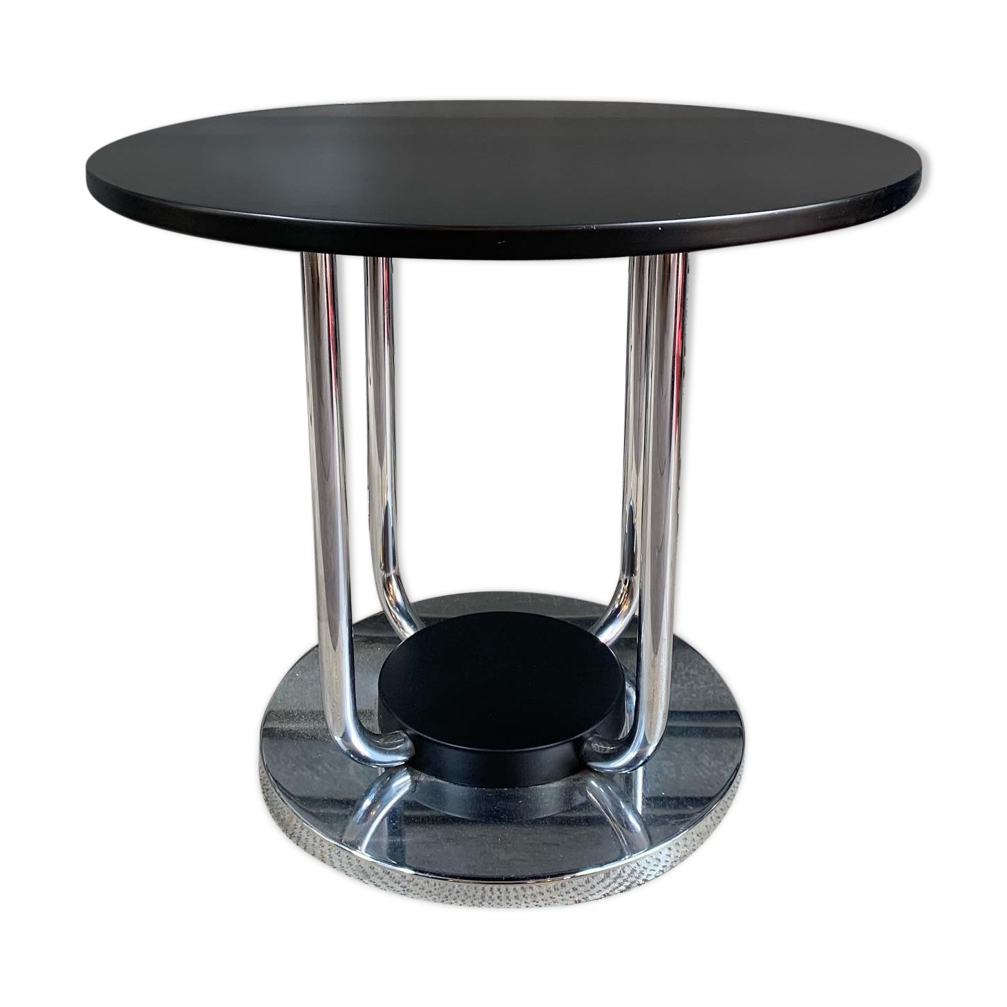 Round coffee table art deco style