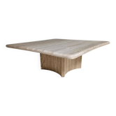 Sculptural coffee table in Italian travertine from the 1970s.