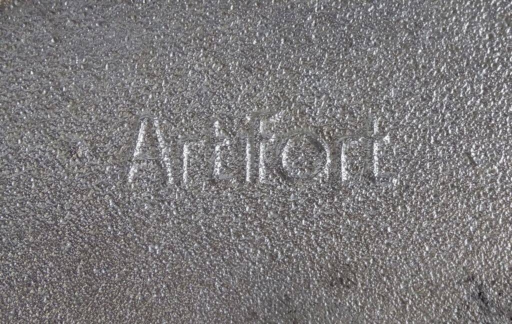 Little Tulip by Pierre Paulin for Artifort