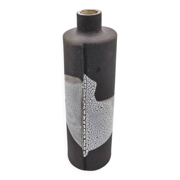 Vase en céramique contemporaine signé