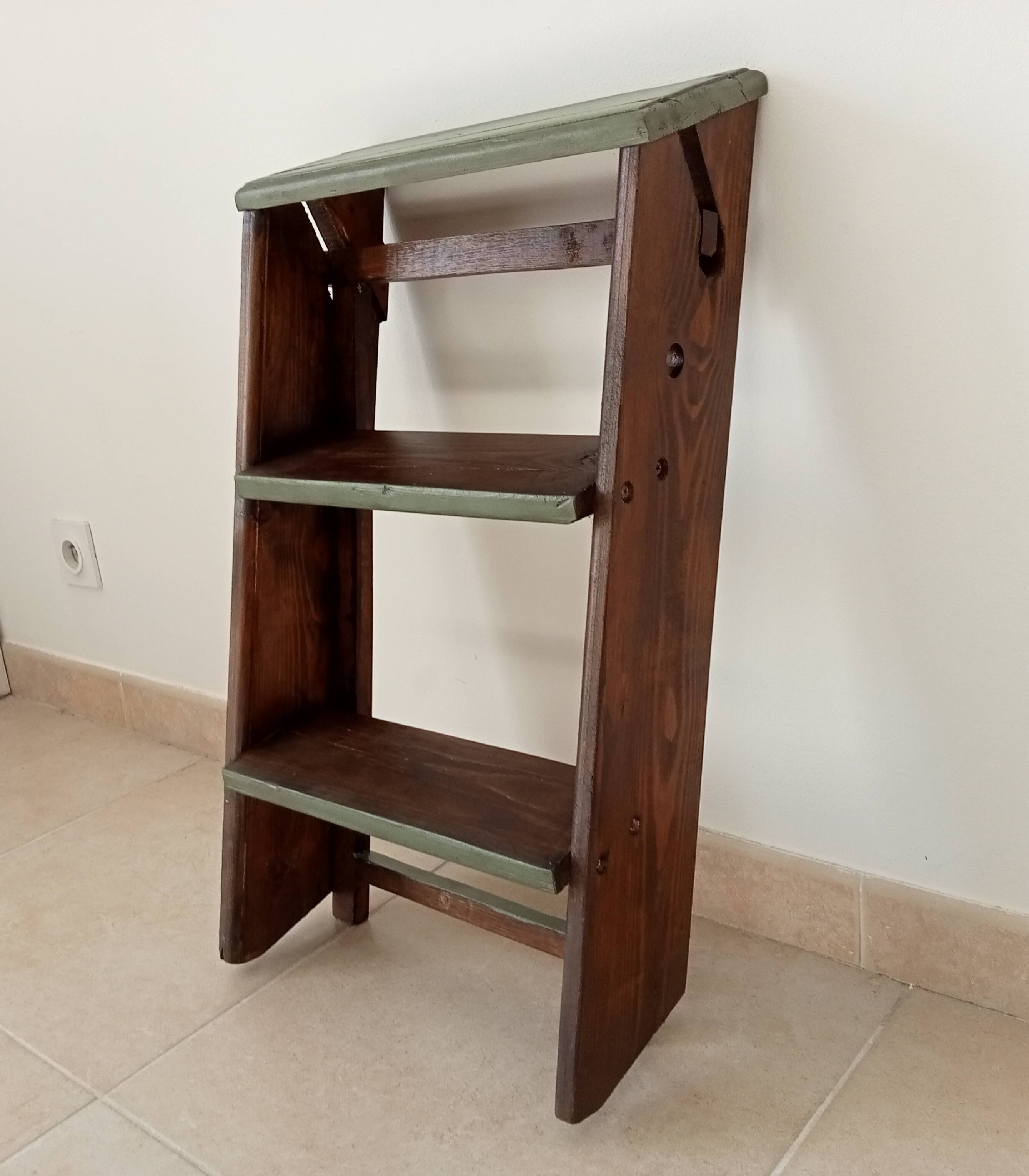 Vintage painter's stepladder