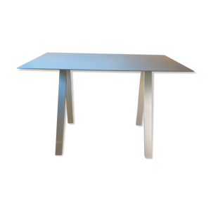 Table haute de bar d’architecte ou bureau mange debout modèle arki pedrali