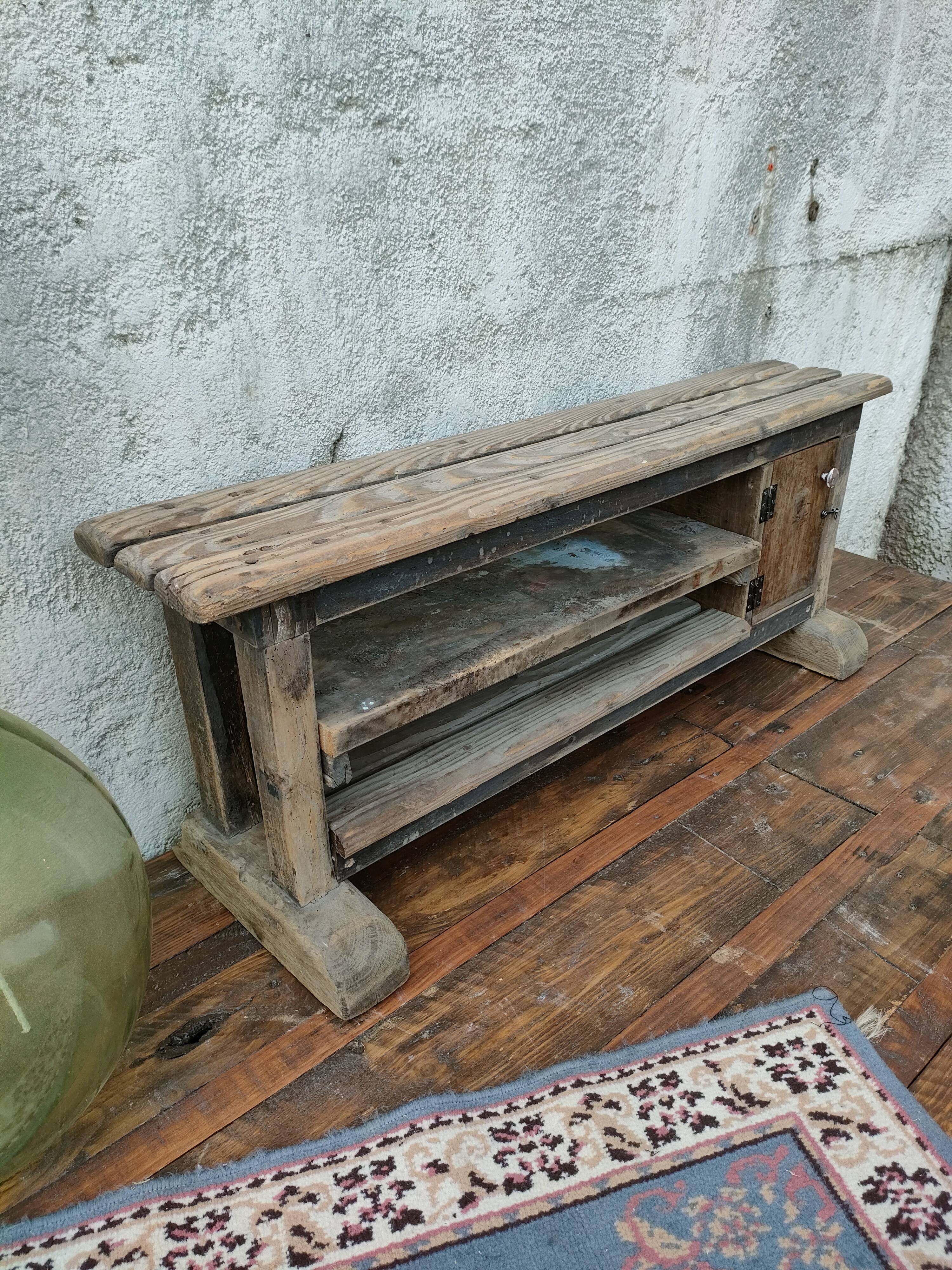 Shoe bench