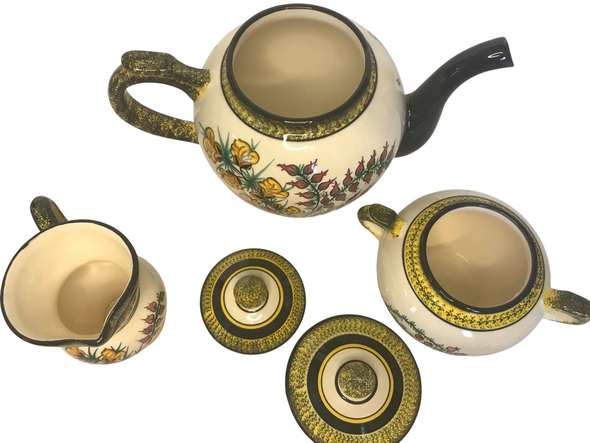 Henriot Quimper, glazed earthenware service, Genêt Bruyère model, 20th century