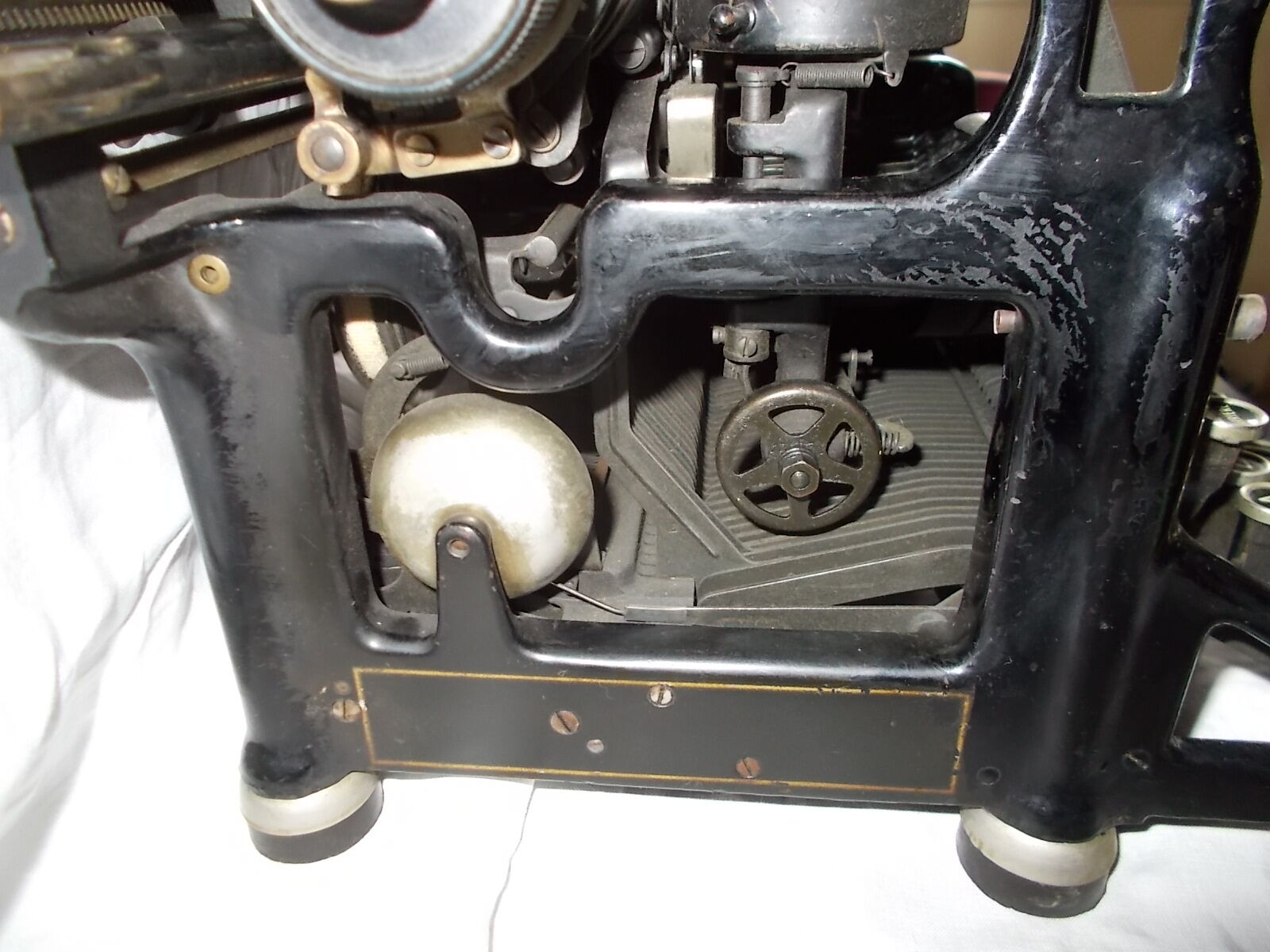 UNDERWOOD TYPEWRITER