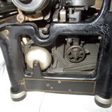 UNDERWOOD TYPEWRITER
