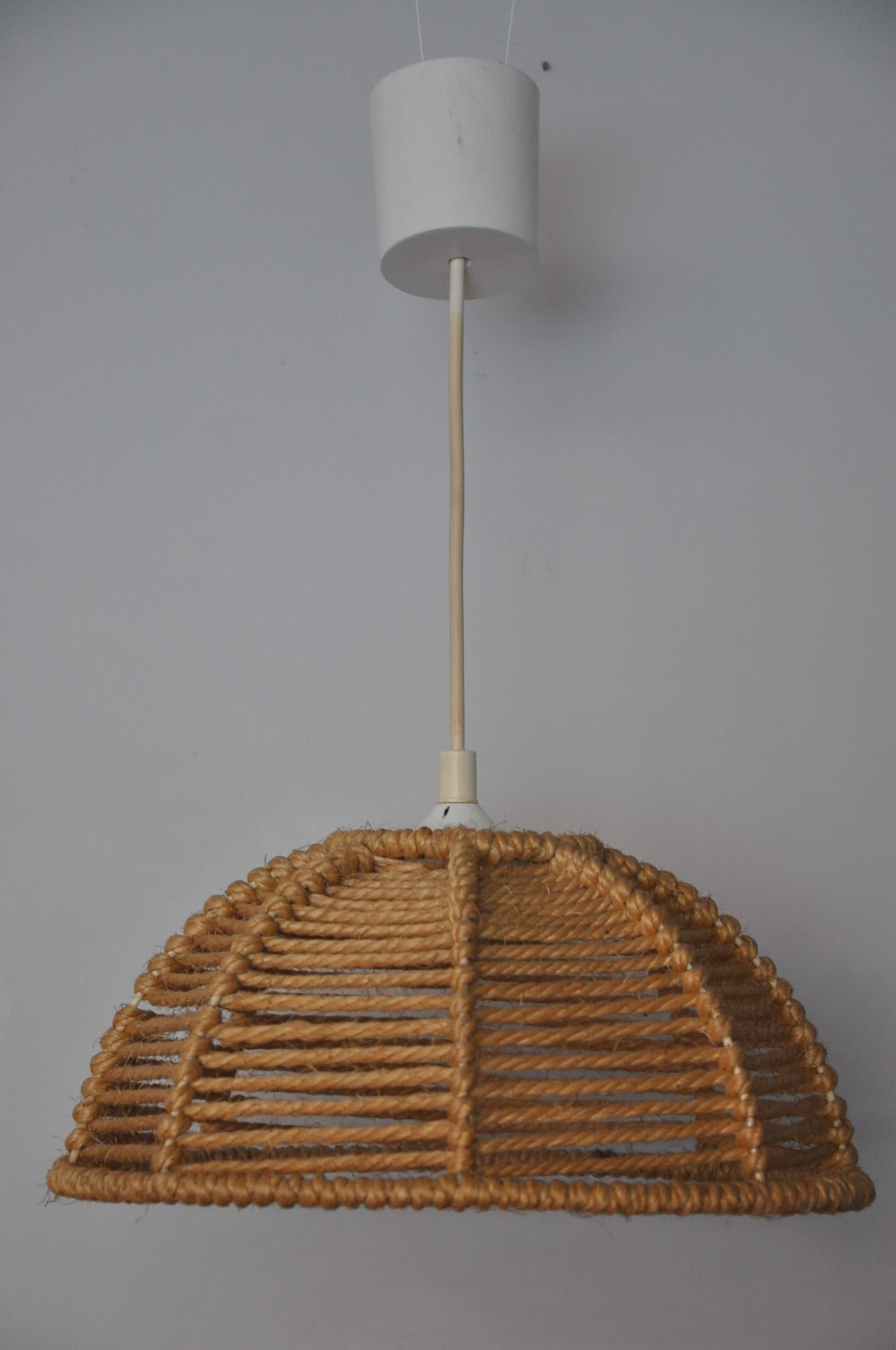 Vintage rope suspension