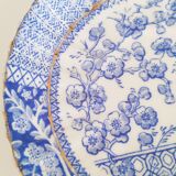 Set of 2 saucers, Lunéville lace, blue and gold, Blairs
