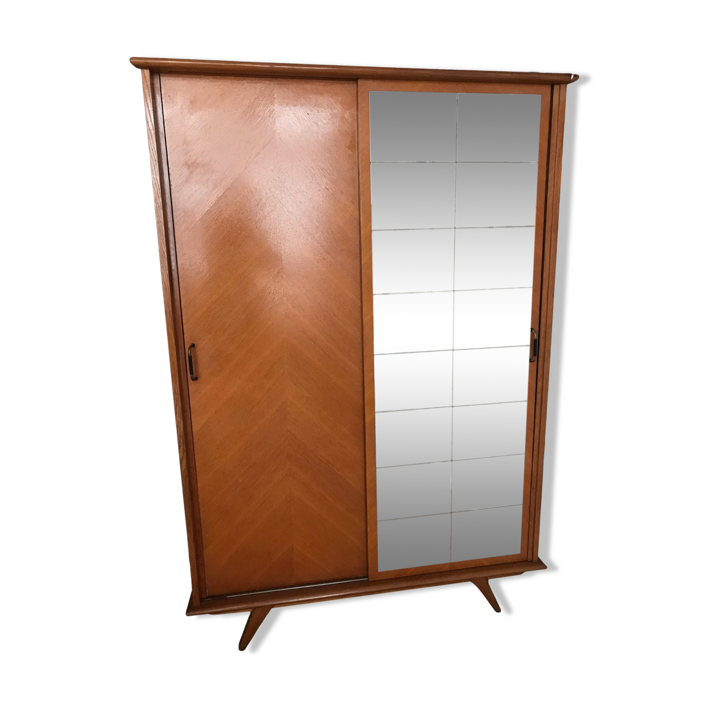 Vintage wardrobe foot compass