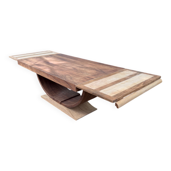 Table en bois avec rallonges rénovée