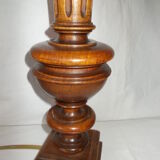 Pair of feet of walnut lamps
