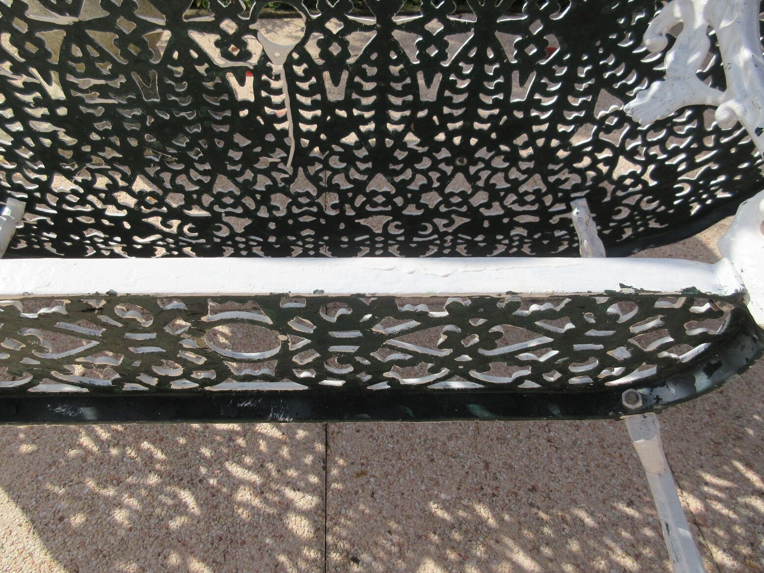 Aluminum cast iron garden table