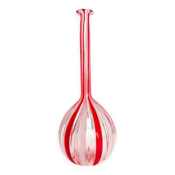 Red, White and Transparent Glass Bottle Vase in the style of Gio Ponti, Ita