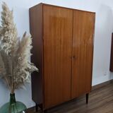 Armoire vintage
