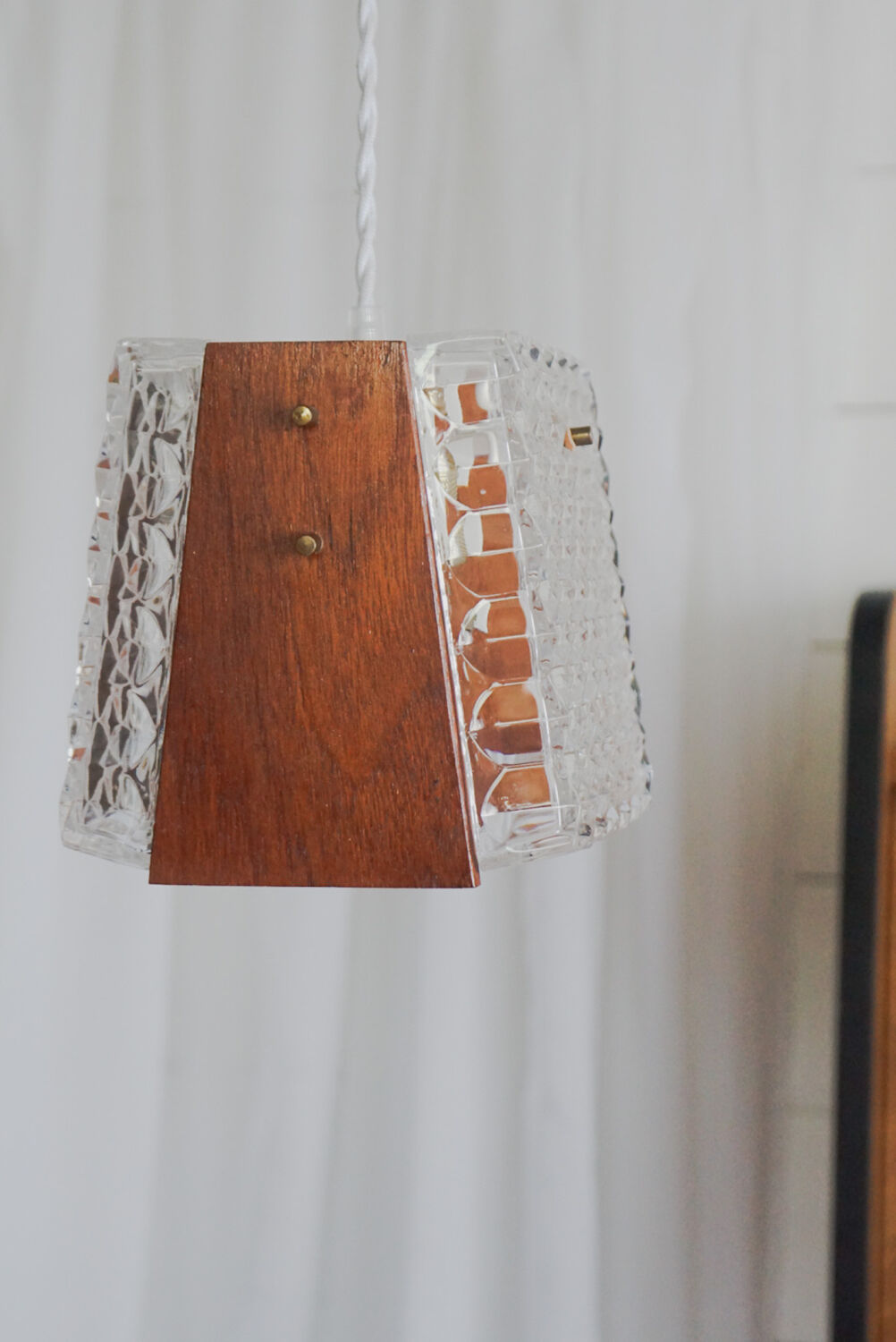 Scandinavian teak and glass pendant light 🌿 Vintage