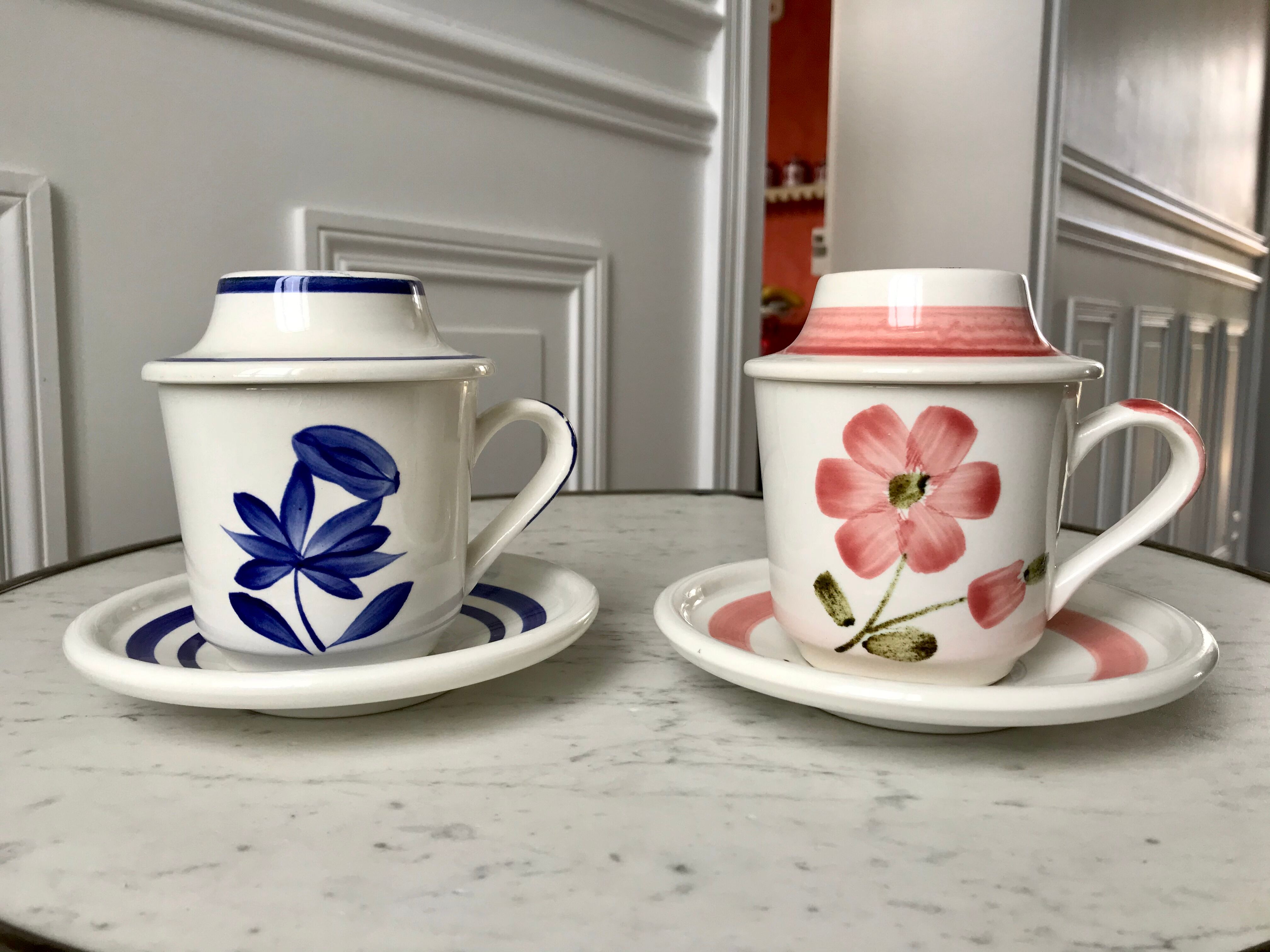 Duo of tea cups / herbal teas Sarreguemines colorful 50s