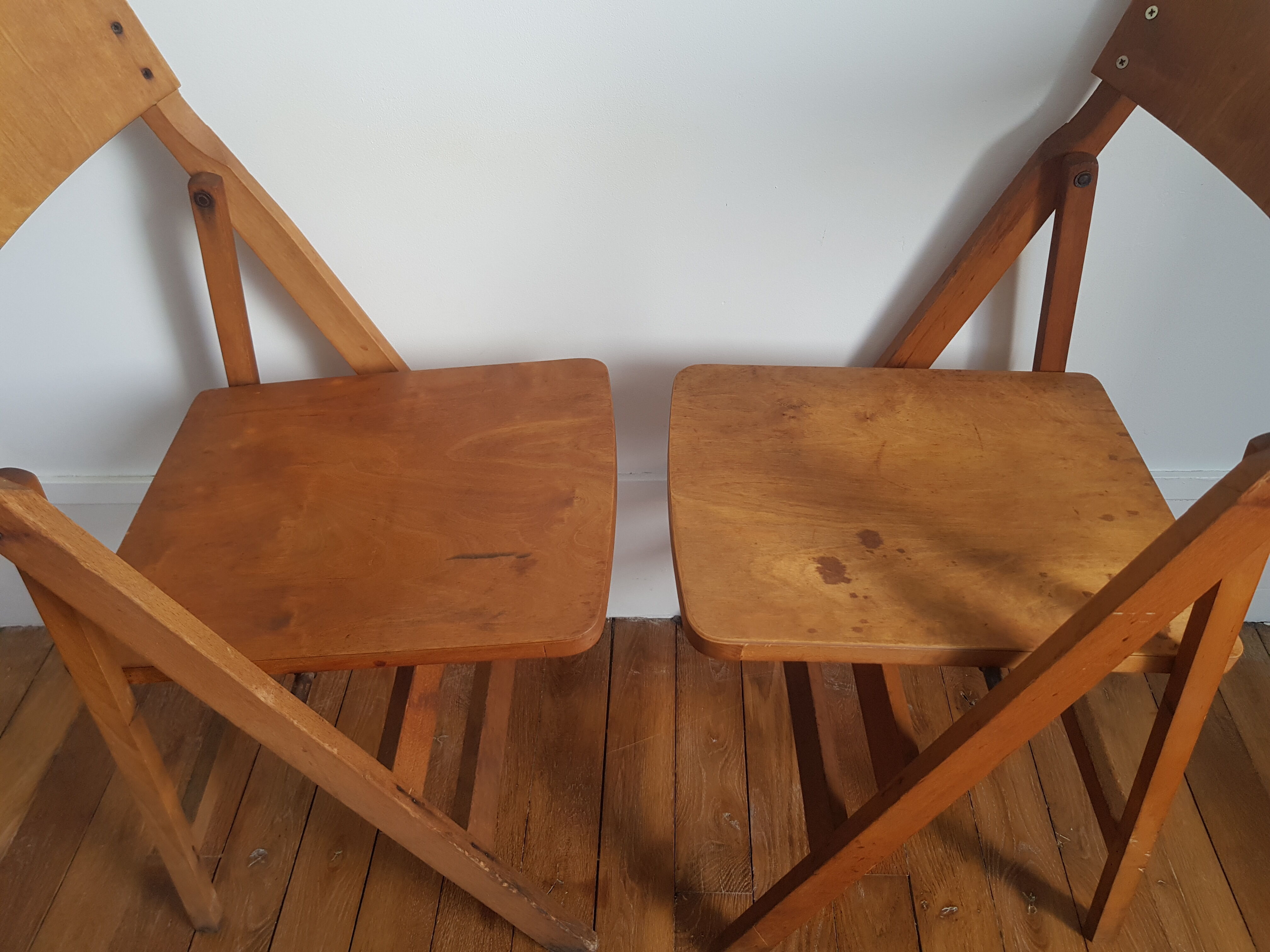 Folding baumann chair