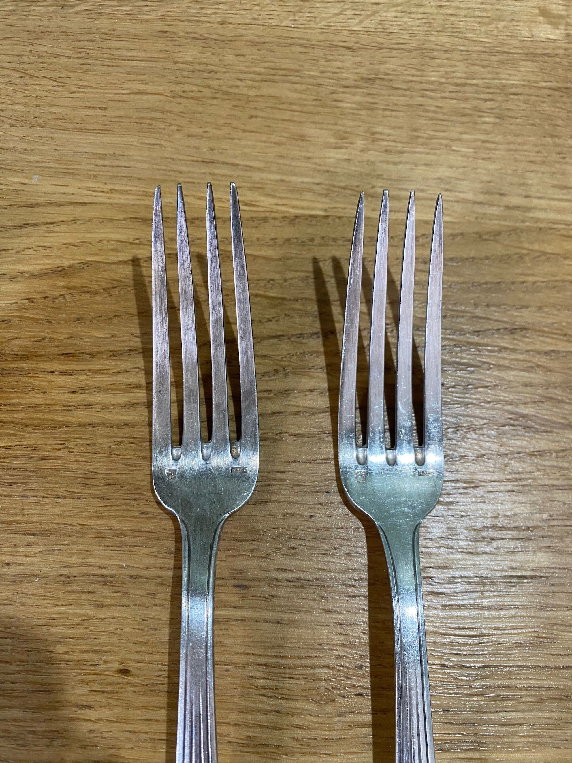 5 antique forks in silver metal