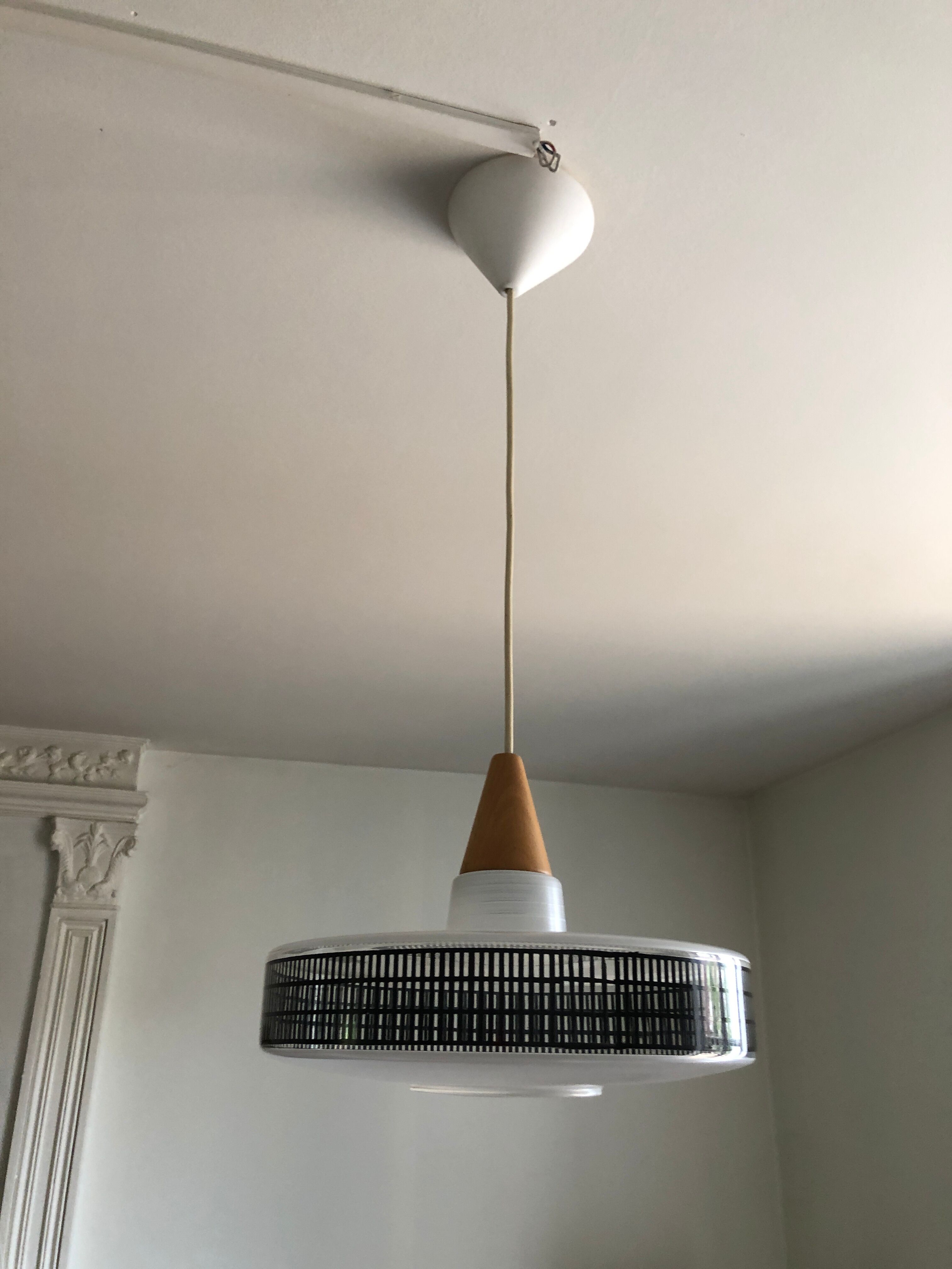 Scandinavian saucer suspension 1960