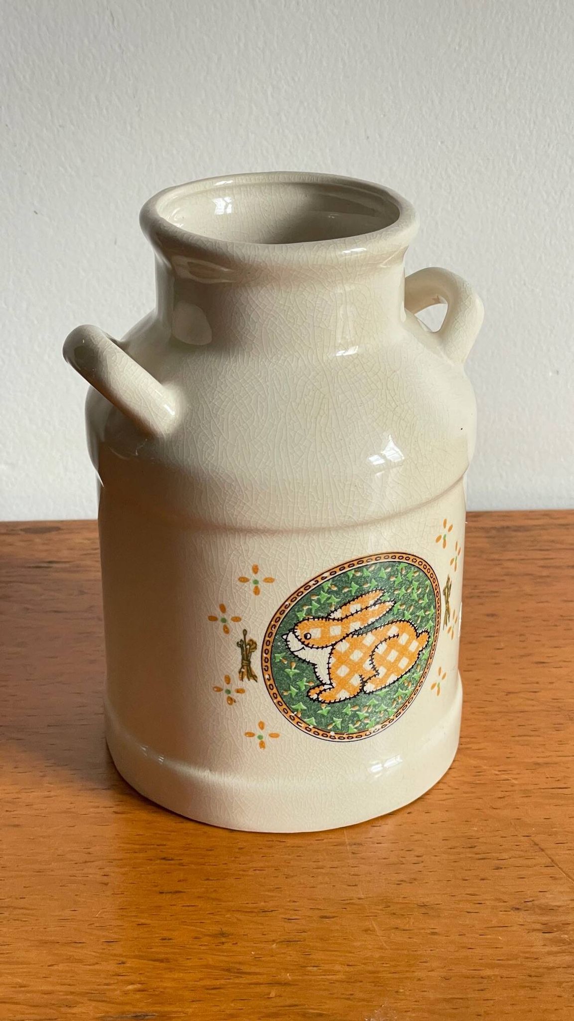 VASE Rabbit Ceramic TAIWAN Vintage