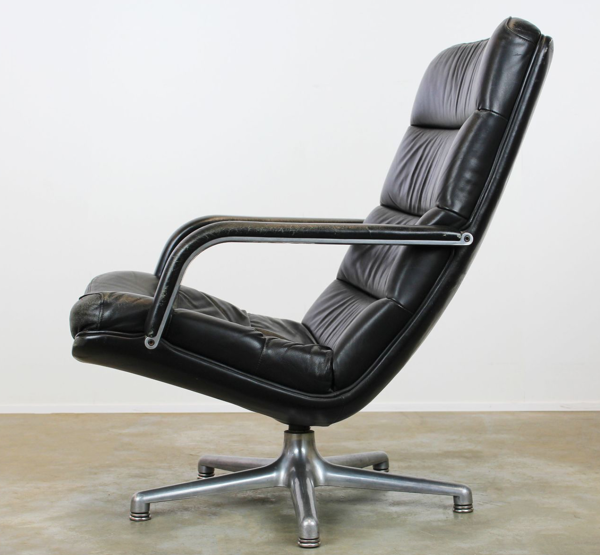 fauteuil F141 En cuir noir Par Geoffrey Harcourt Pour Artifort 1970s