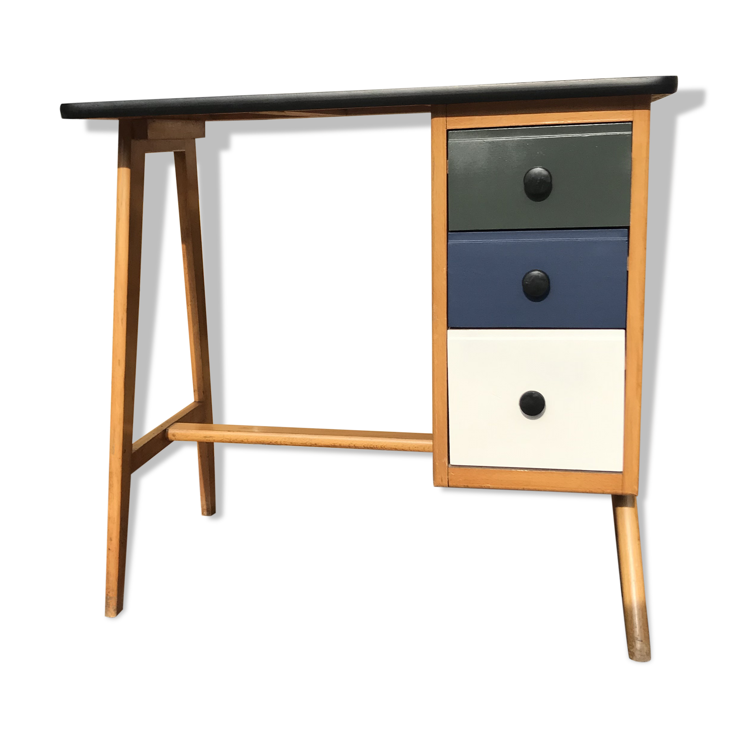 Bureau vintage des années 50 revisité