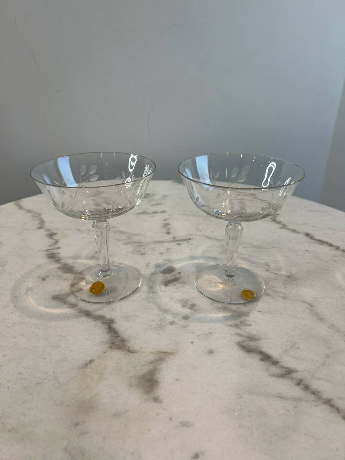 Set of two crystal stem glasses