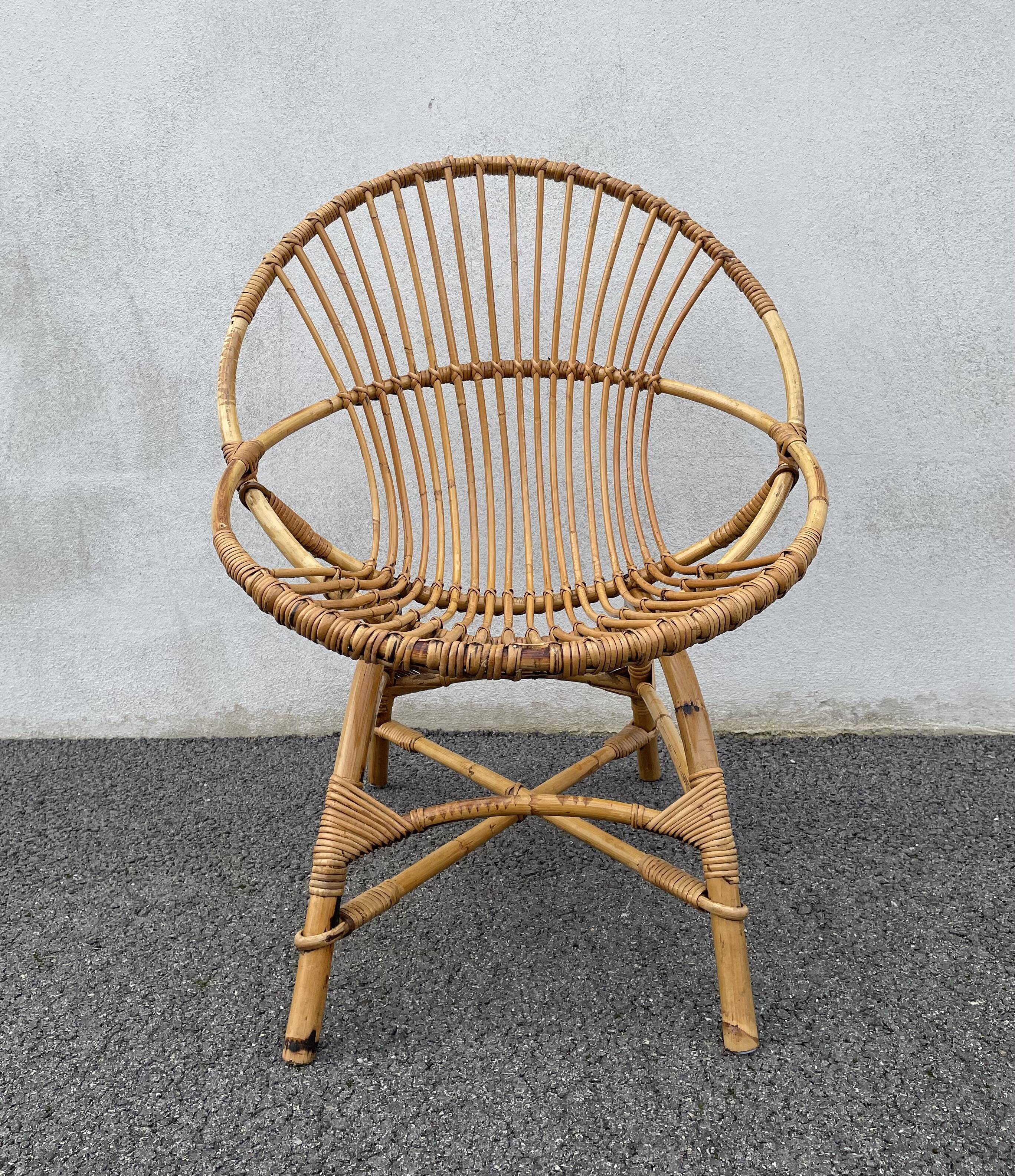 Rattan basket chair
