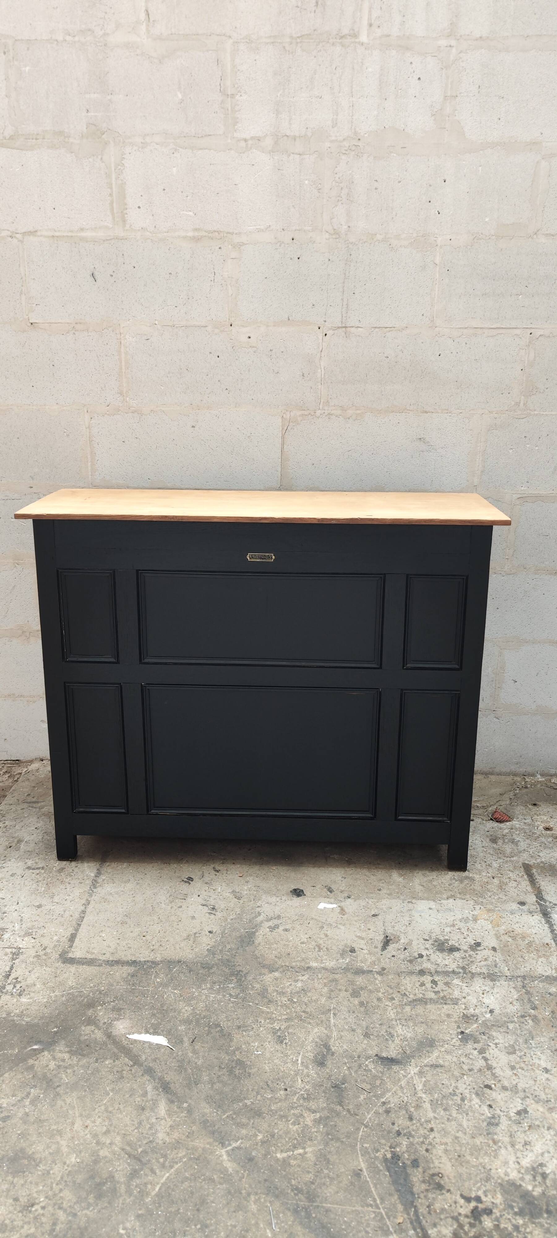 Cash counter commercial furniture black patina