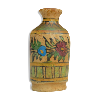 Vase en céramique ancien