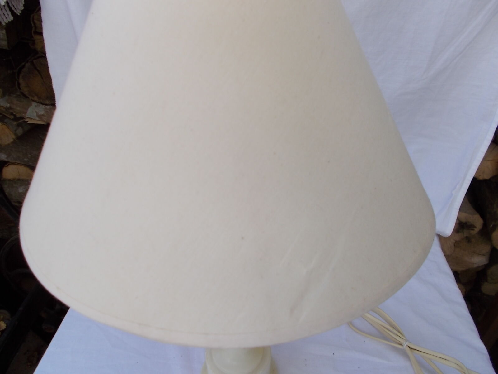 Alabaster lamp
