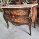 Commode sauteuse en bois de rose plateau en marbre rose