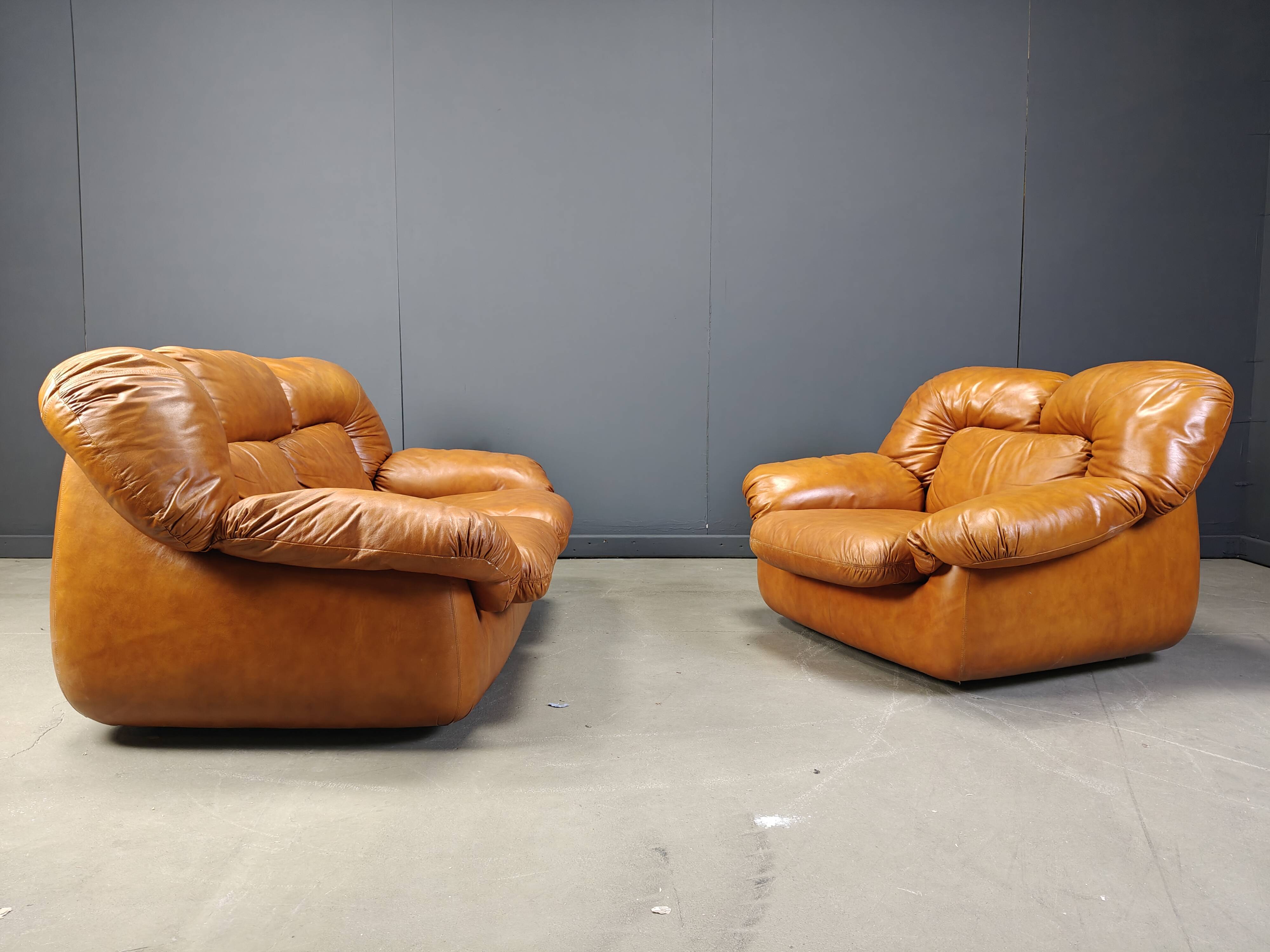 Mid century Italian leather sofa set by Ercole Biella for Grappeggia, 1970s