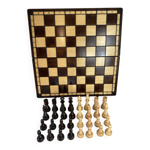 Jeu d’échec avec plateau